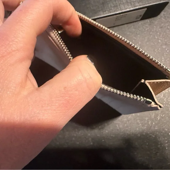 Saint Laurent Zip Card Holder in grain de poudre leather, (pink/silver) - Picture 9 of 15